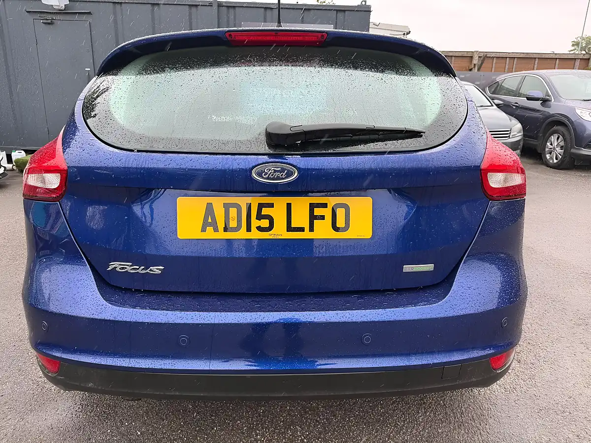 Used 2015 Ford Focus Titanium Blue - Interior and Exterior details 6