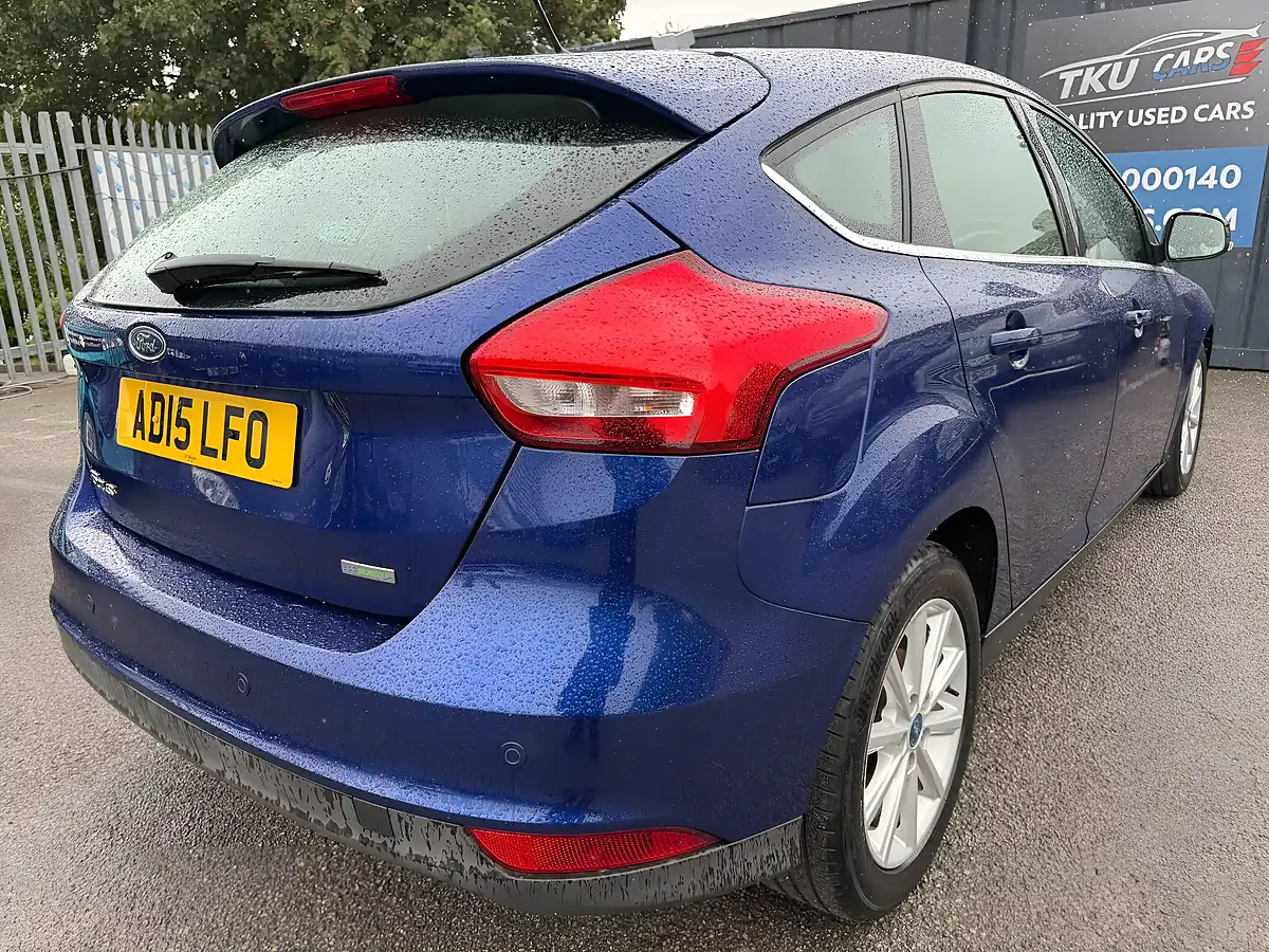Used 2015 Ford Focus Titanium Blue - Interior and Exterior details 7