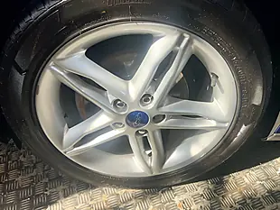 Used 2015 Ford Focus Titanium Deep Impact Blue - Interior and Exterior details 17