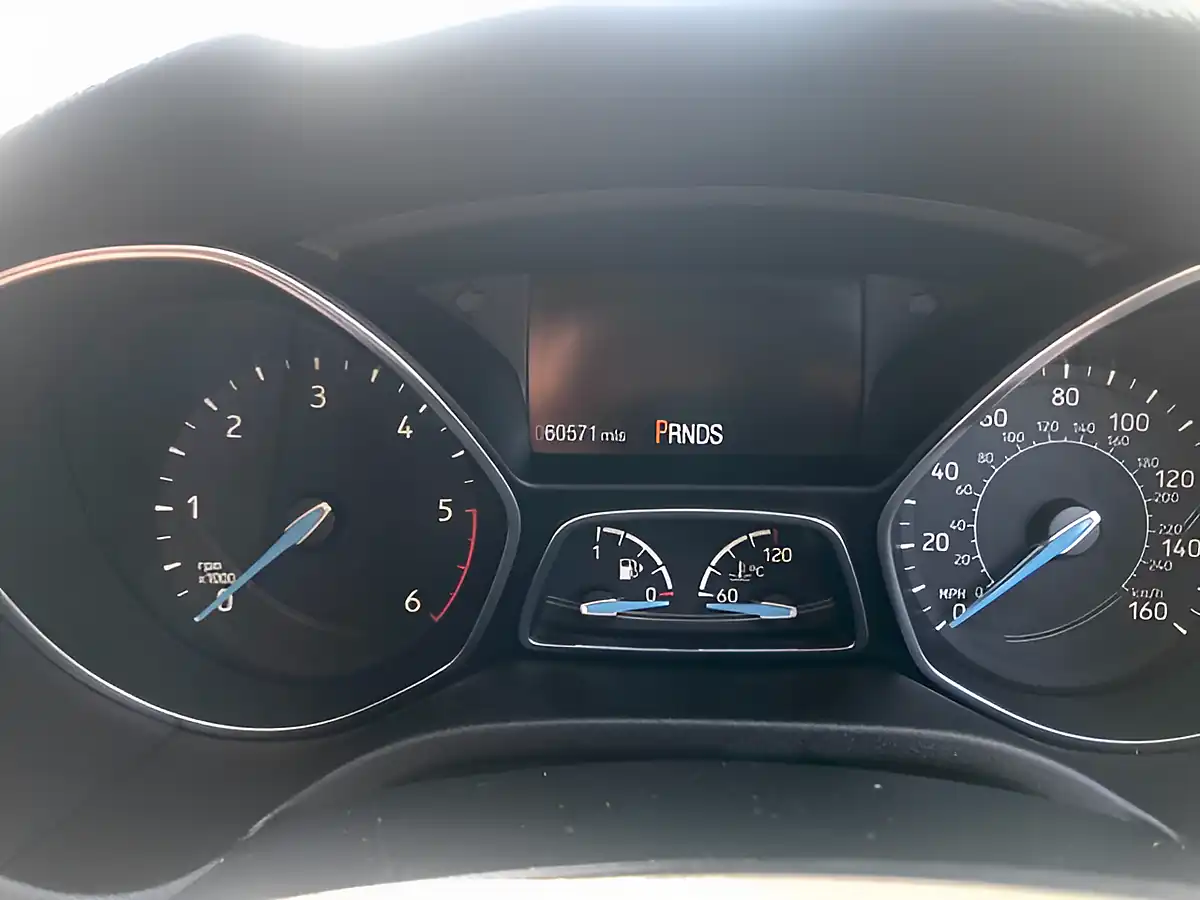 Used 2015 Ford Focus Titanium Deep Impact Blue - Interior and Exterior details 4