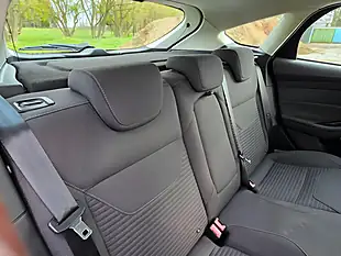 Used 2015 Ford Focus Titanium Euro 5 Blue - Interior and Exterior details 11