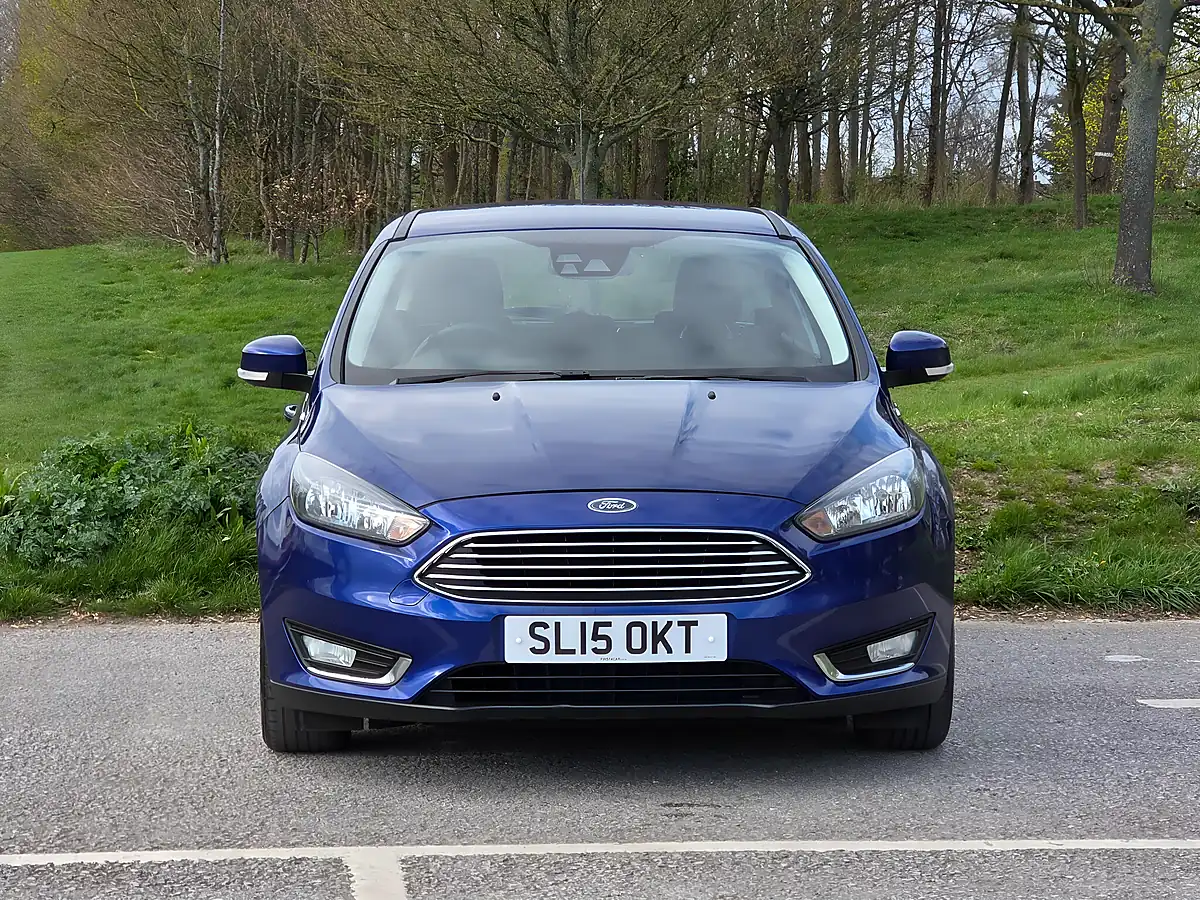 Used 2015 Ford Focus Titanium Euro 5 Blue - Interior and Exterior details 2