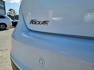 Used 2015 Ford Focus Titanium Frozen White - Interior and Exterior details 13