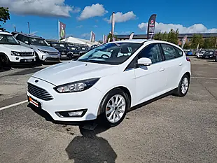 Used 2015 Ford Focus Titanium Frozen White - Interior and Exterior details 4