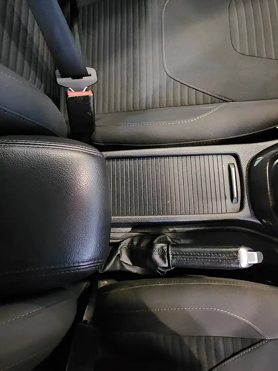 Used 2015 Ford Focus Titanium Grey - Interior and Exterior details 11