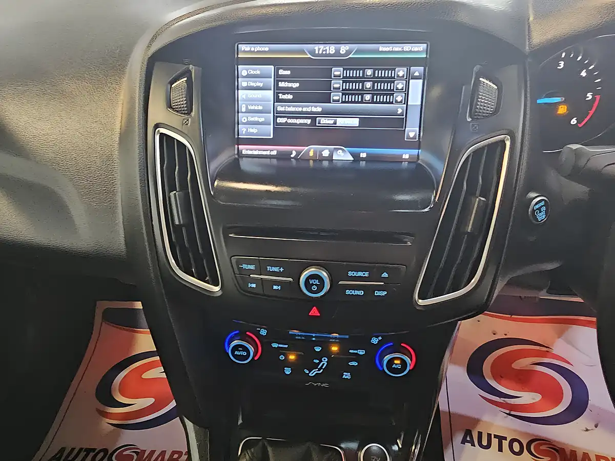 Used 2015 Ford Focus Titanium Grey - Interior and Exterior details 14