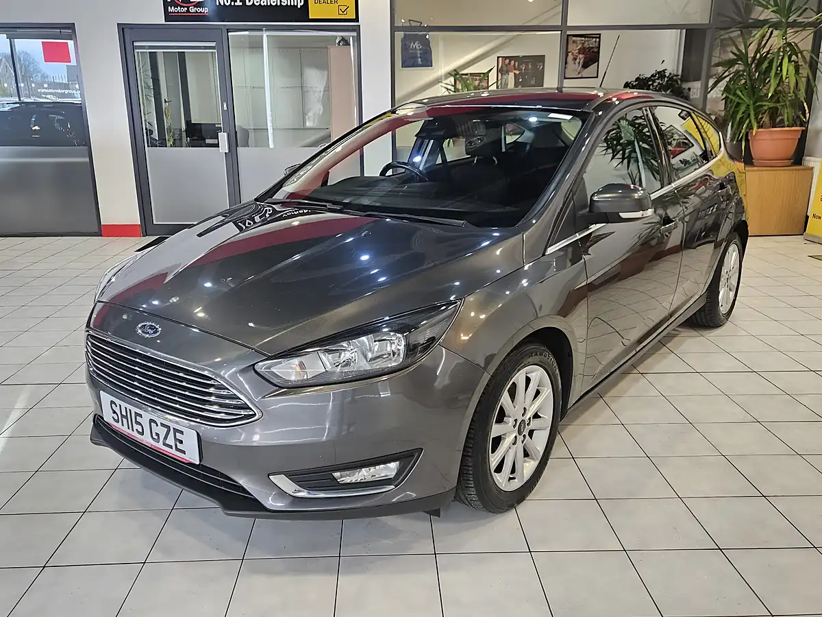 Used 2015 Ford Focus Titanium Grey - Interior and Exterior details 3