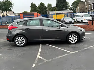 Used 2015 Ford Focus Titanium Grey - Interior and Exterior details 17