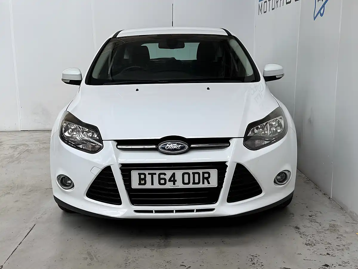 Used 2015 Ford Focus Titanium Navigator White - Interior and Exterior details 2
