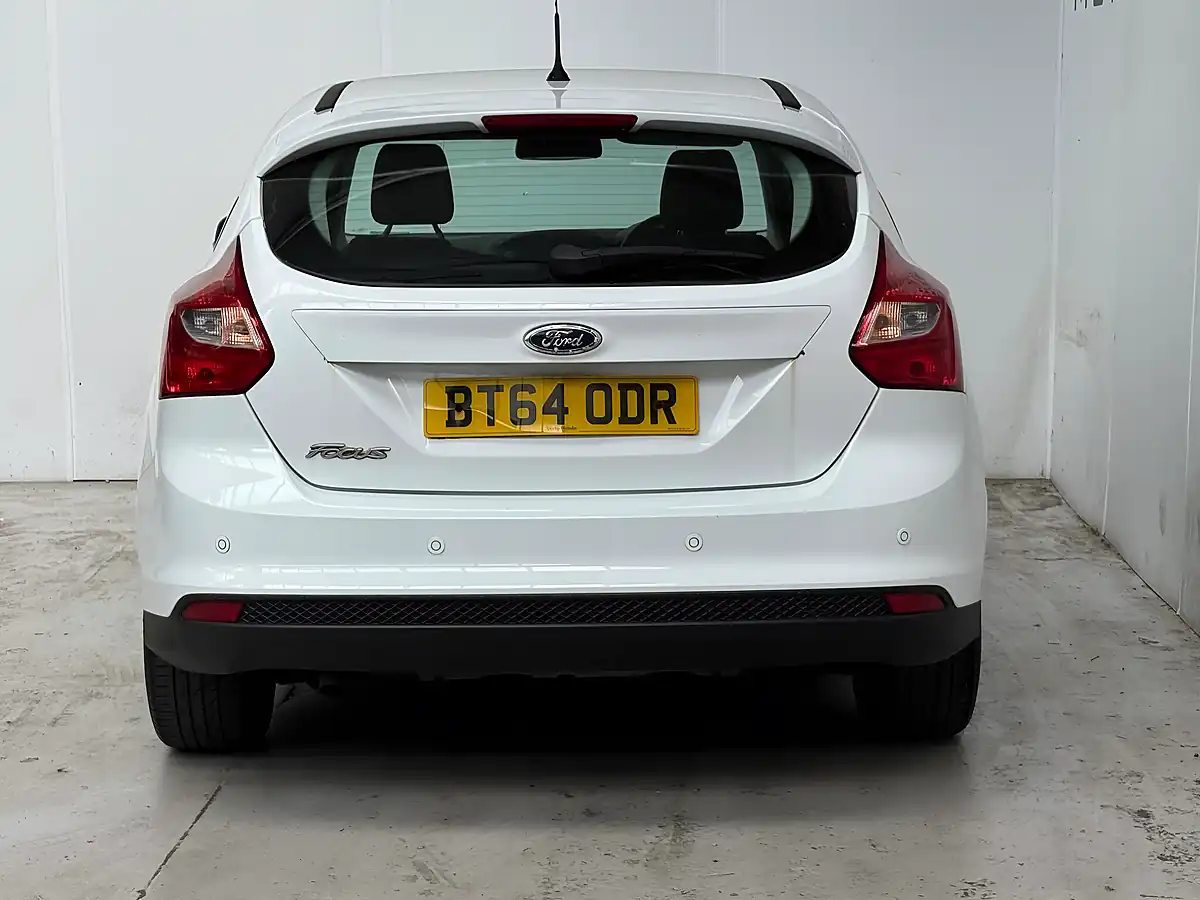 Used 2015 Ford Focus Titanium Navigator White - Interior and Exterior details 5