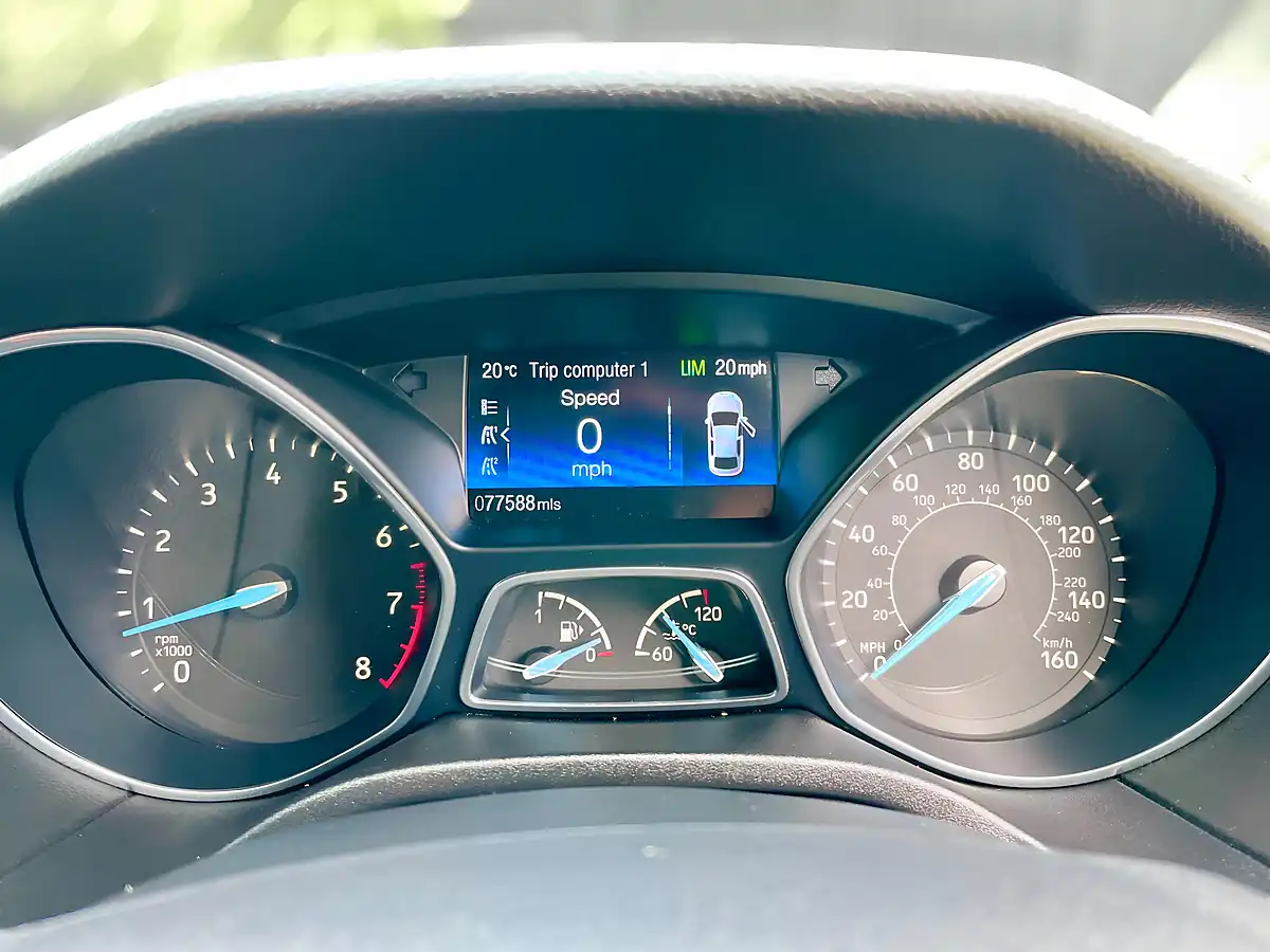 Used 2015 Ford Focus Titanium Panther Black - Interior and Exterior details 18
