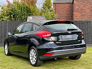 Used 2015 Ford Focus Titanium Panther Black - Interior and Exterior details 6