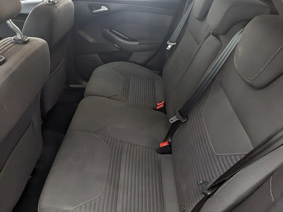 Used 2015 Ford Focus Titanium Red - Interior and Exterior details 13