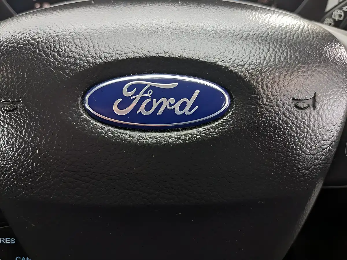 Used 2015 Ford Focus Titanium Red - Interior and Exterior details 20