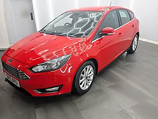 Used 2015 Ford Focus Titanium Red - Interior and Exterior details 3