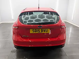 Used 2015 Ford Focus Titanium Red - Interior and Exterior details 5