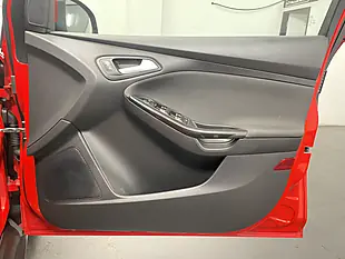 Used 2015 Ford Focus Titanium Red - Interior and Exterior details 14