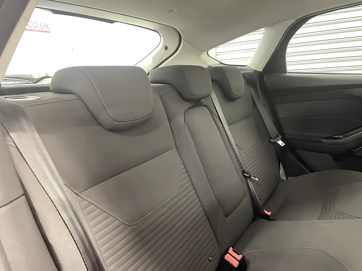 Used 2015 Ford Focus Titanium Red - Interior and Exterior details 15
