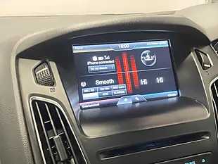 Used 2015 Ford Focus Titanium Red - Interior and Exterior details 16