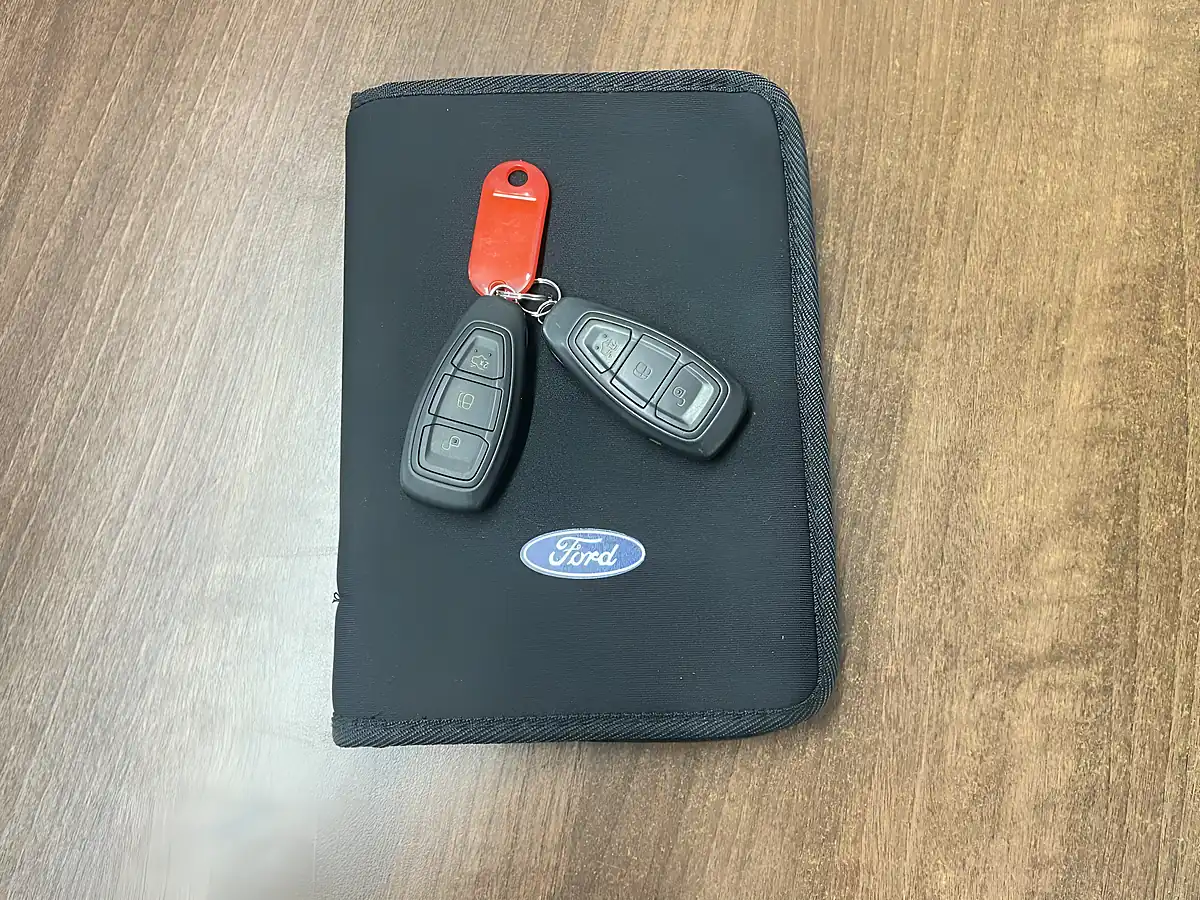 Used 2015 Ford Focus Titanium Red - Interior and Exterior details 20