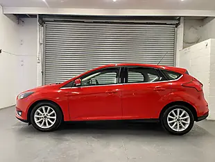 Used 2015 Ford Focus Titanium Red - Interior and Exterior details 5
