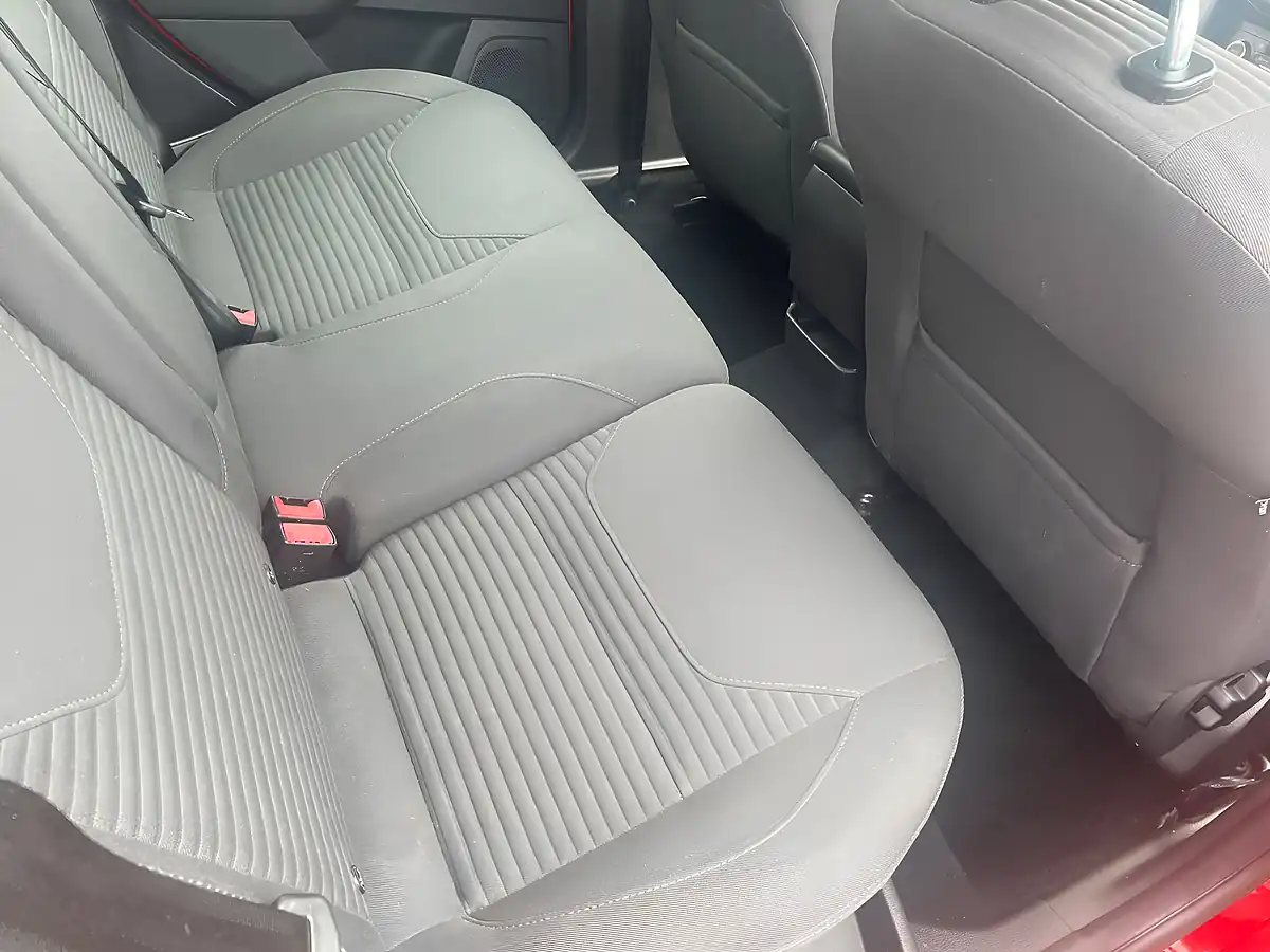 Used 2015 Ford Focus Titanium Red - Interior and Exterior details 10