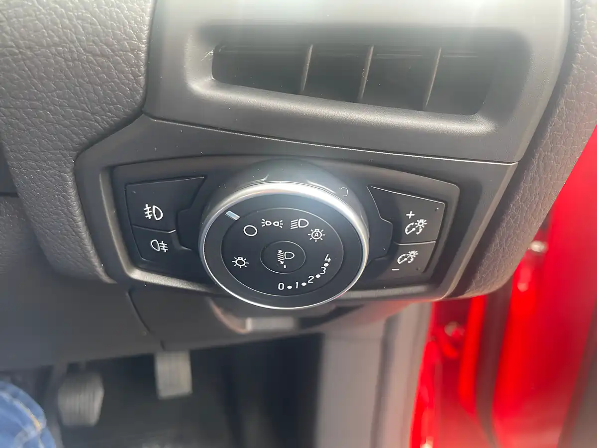 Used 2015 Ford Focus Titanium Red - Interior and Exterior details 18