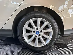 Used 2015 Ford Focus Titanium Silver - Interior and Exterior details 5