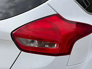 Used 2015 Ford Focus Titanium White - Interior and Exterior details 10
