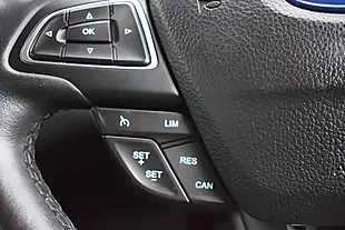 Used 2015 Ford Focus Titanium White - Interior and Exterior details 17