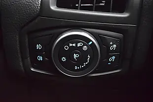 Used 2015 Ford Focus Titanium White - Interior and Exterior details 18
