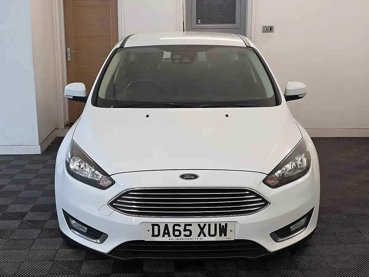 Used 2015 Ford Focus Titanium White - Interior and Exterior details 2