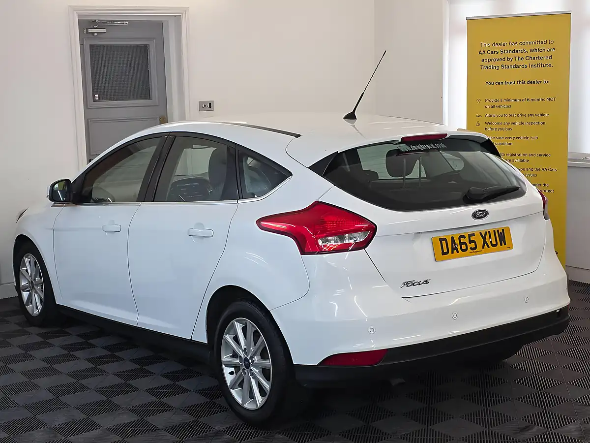 Used 2015 Ford Focus Titanium White - Interior and Exterior details 6
