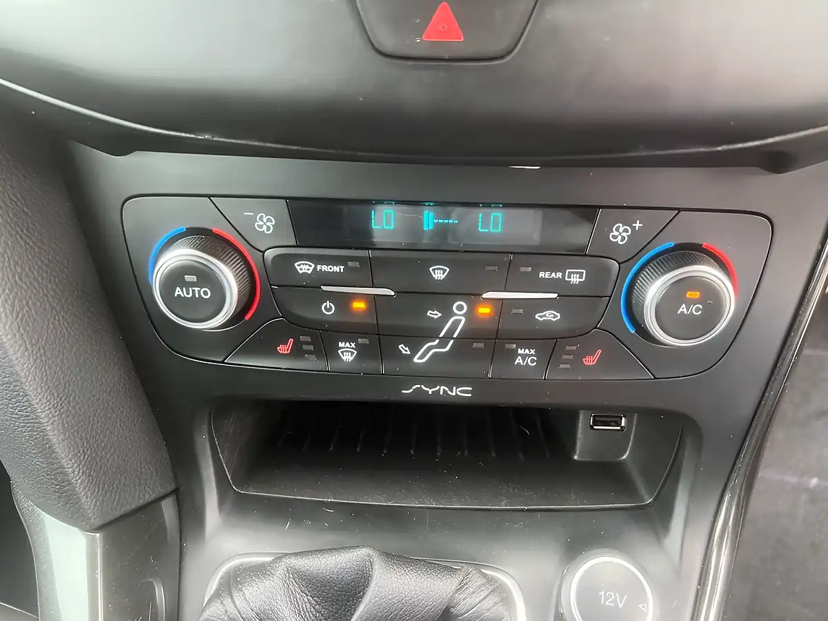 Used 2015 Ford Focus Titanium X Blue - Interior and Exterior details 13