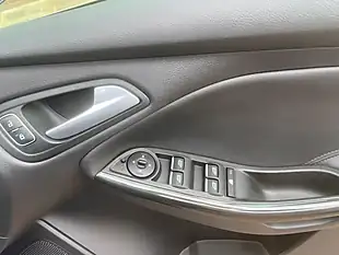 Used 2015 Ford Focus Titanium X Blue - Interior and Exterior details 16