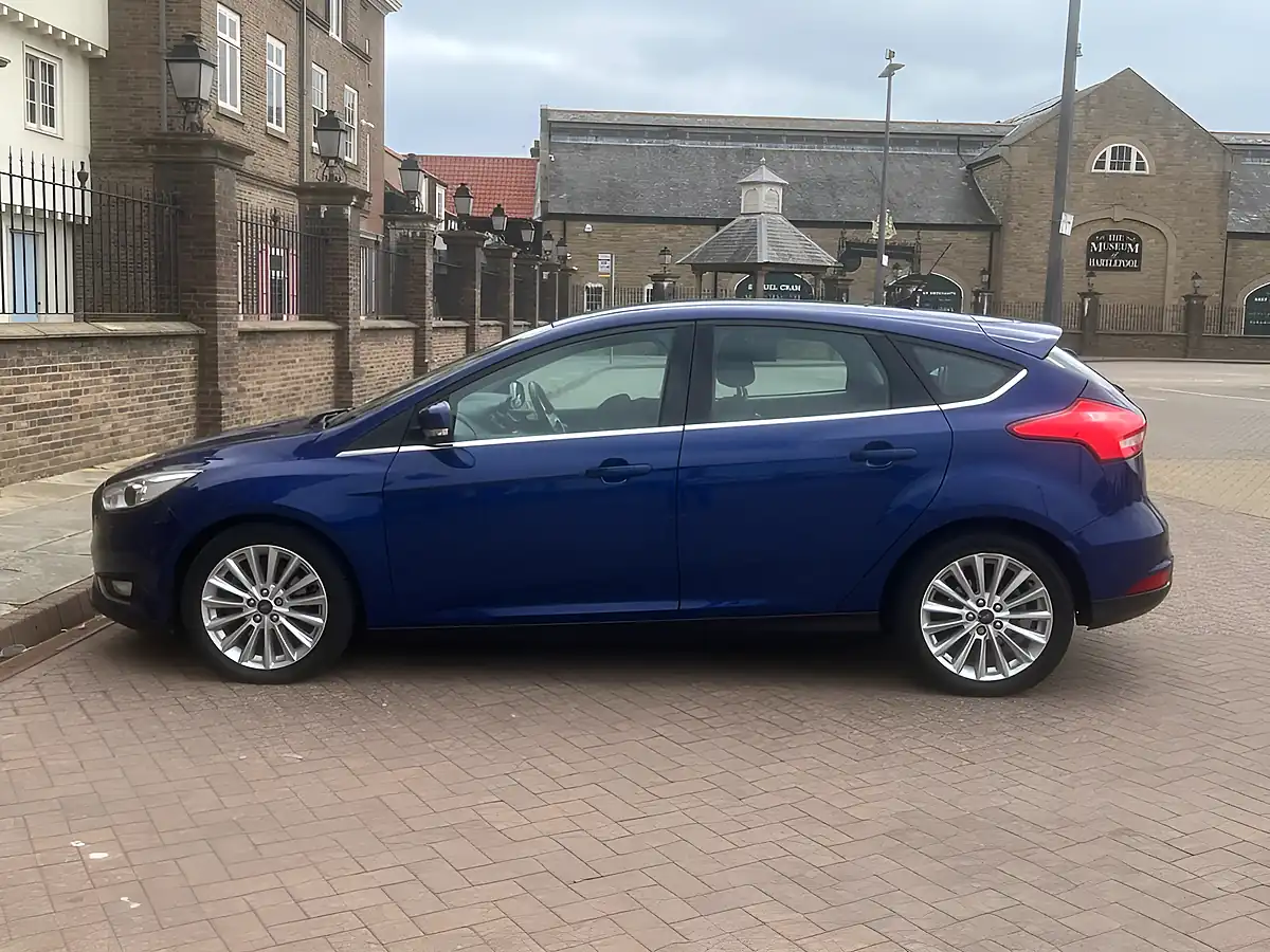 Used 2015 Ford Focus Titanium X Blue - Interior and Exterior details 9