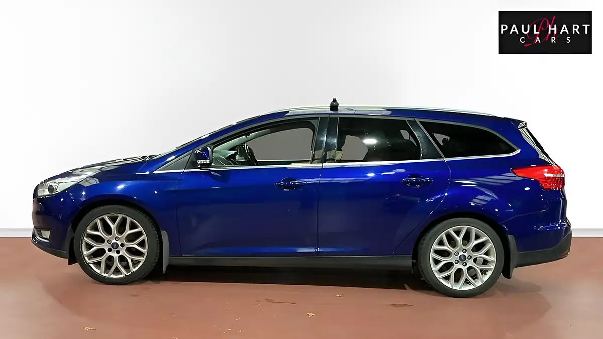 Used 2015 Ford Focus Titanium X Blue - Interior and Exterior details 3