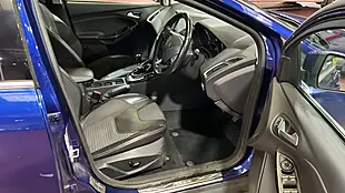 Used 2015 Ford Focus Titanium X Blue - Interior and Exterior details 8