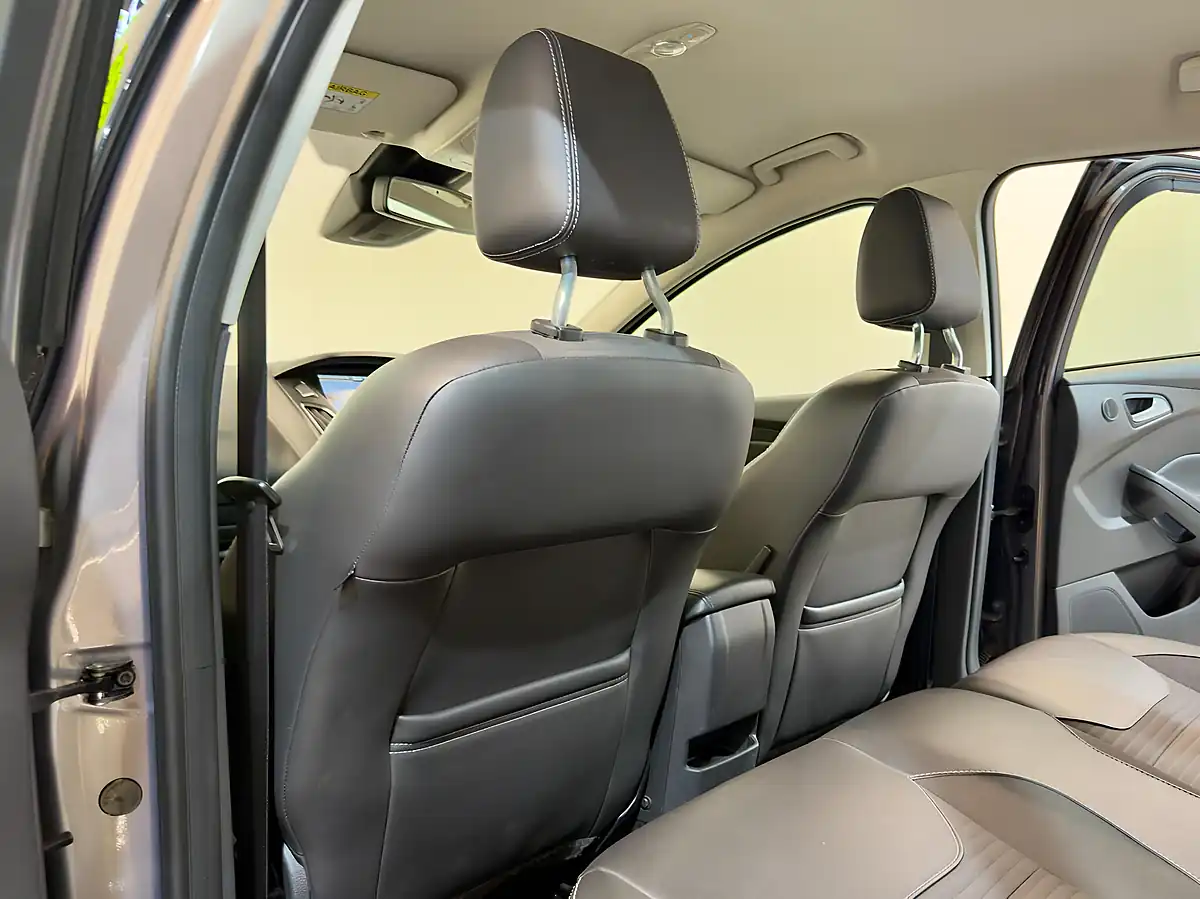 Used 2015 Ford Focus Titanium X Brown - Interior and Exterior details 17