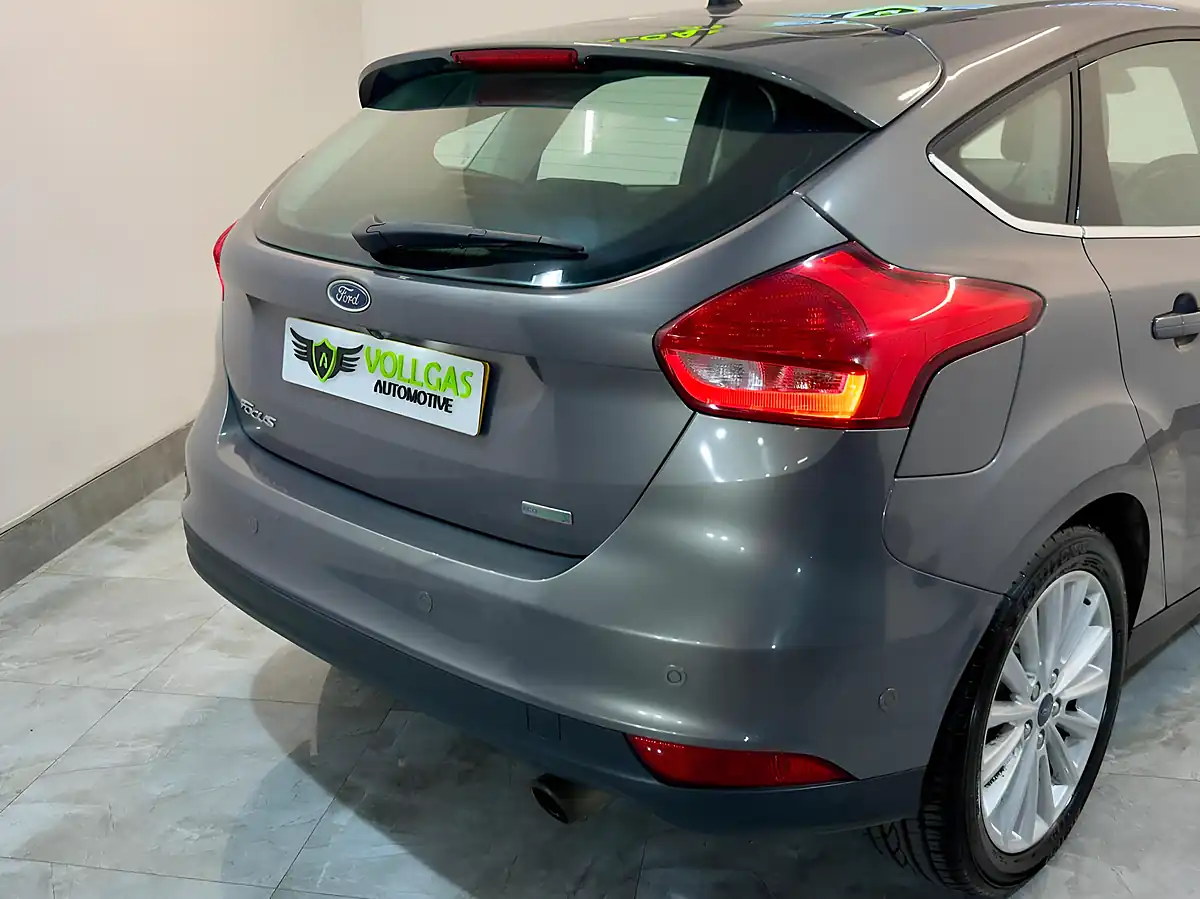 Used 2015 Ford Focus Titanium X Brown - Interior and Exterior details 19