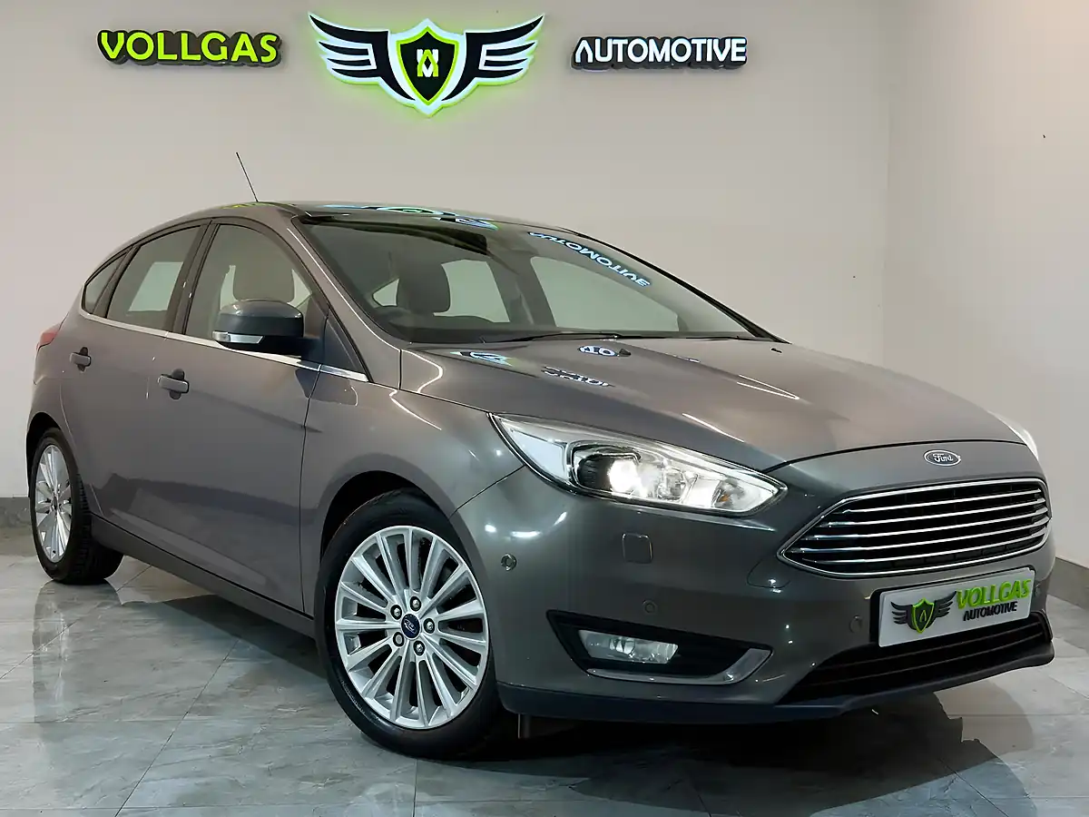 Used 2015 Ford Focus Titanium X Brown - Interior and Exterior details 7