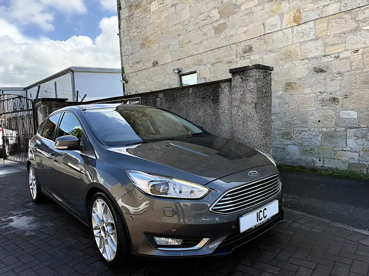 Used 2015 Ford Focus Titanium X Grey - Front View