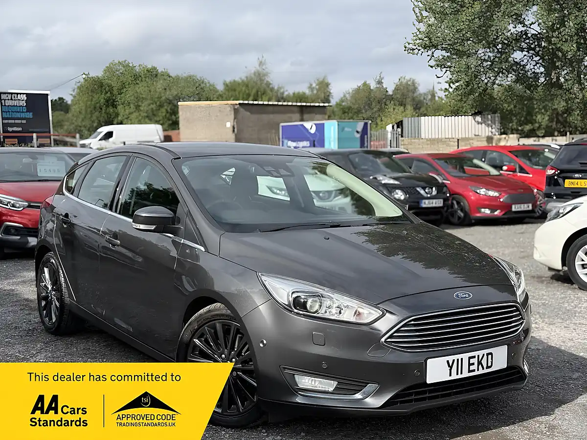 Used 2015 Ford Focus Titanium X Grey - Front View