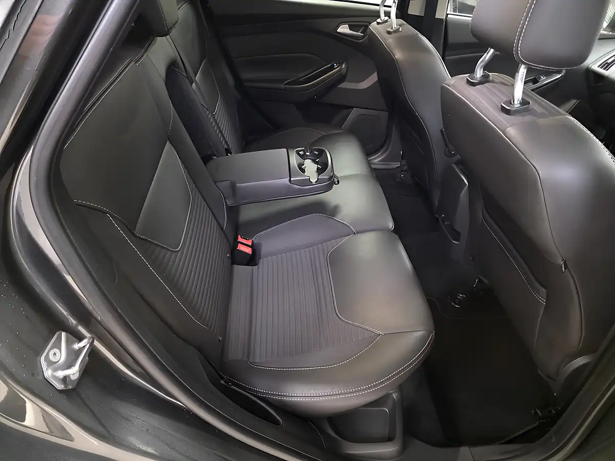Used 2015 Ford Focus Titanium X Grey - Interior and Exterior details 6