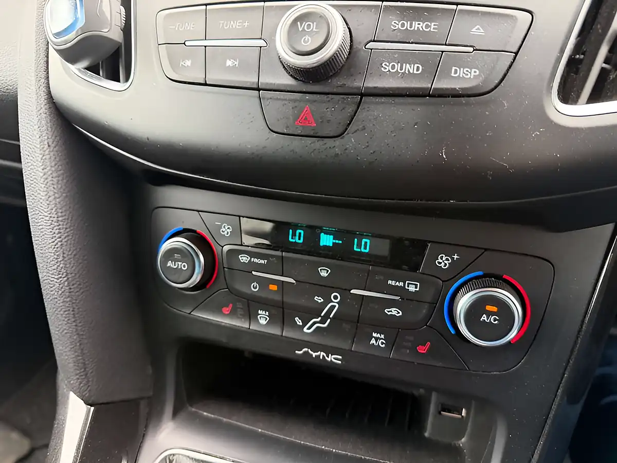 Used 2015 Ford Focus Titanium X Red - Interior and Exterior details 10