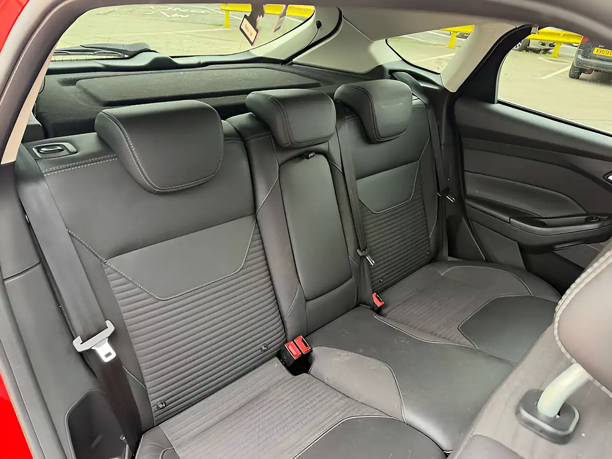 Used 2015 Ford Focus Titanium X Red - Interior and Exterior details 19