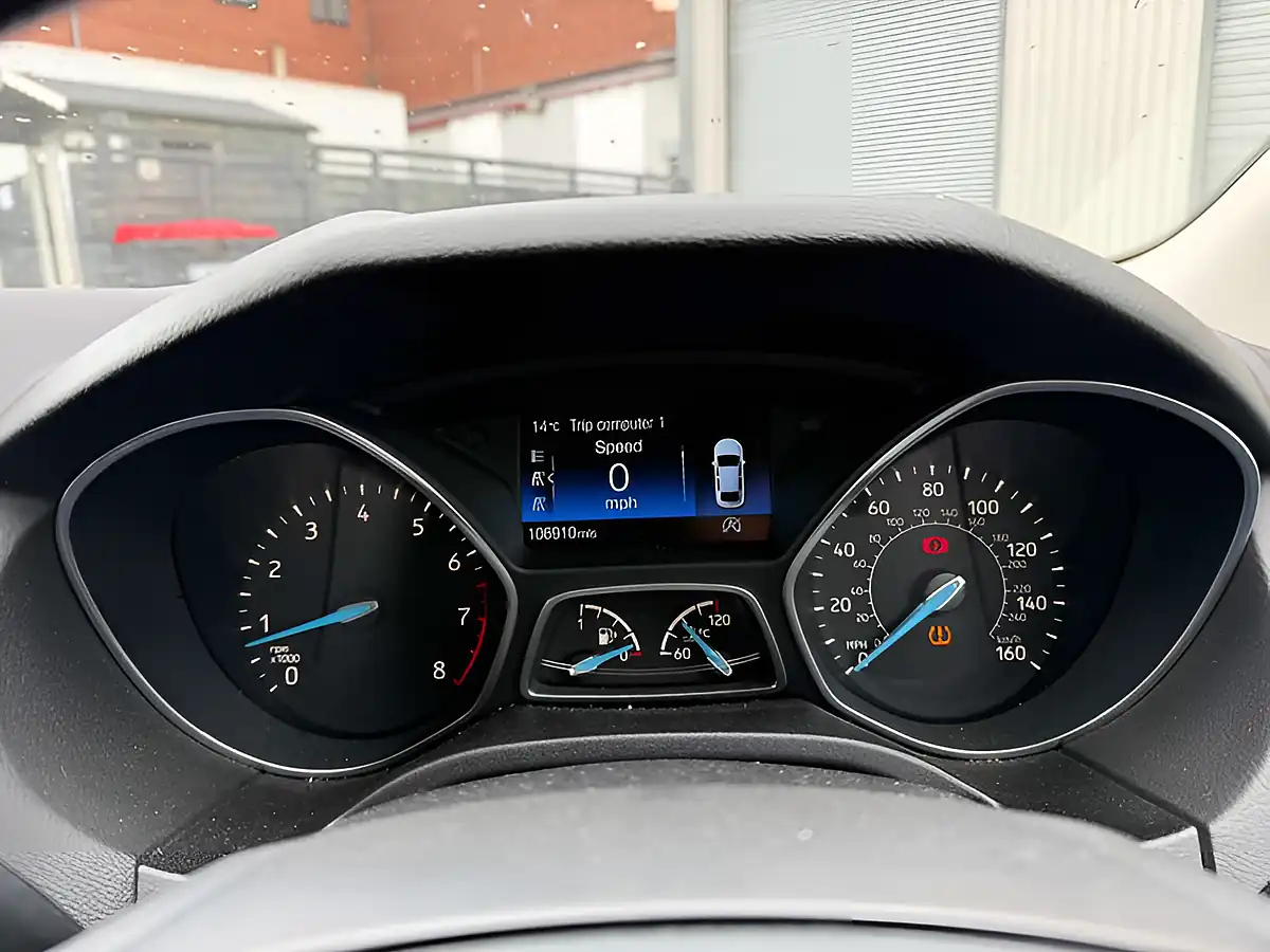 Used 2015 Ford Focus Titanium X Red - Interior and Exterior details 4