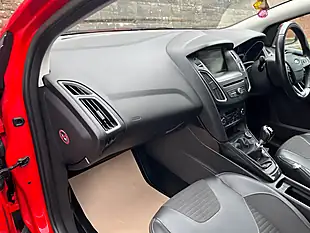 Used 2015 Ford Focus Titanium X Red - Interior and Exterior details 18