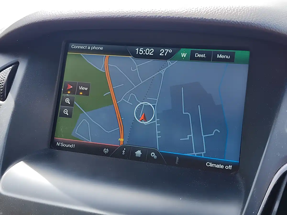 Used 2015 Ford Focus Titanium X White - Interior and Exterior details 12