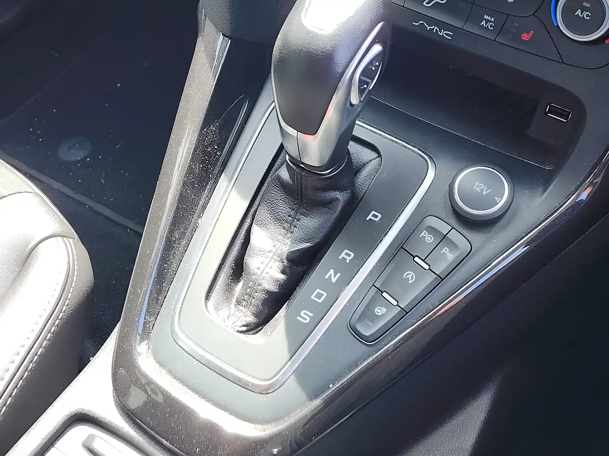 Used 2015 Ford Focus Titanium X White - Interior and Exterior details 15